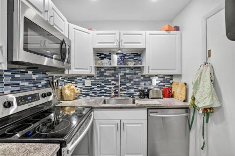 3040 NE 16th Avenue Oakland Park FL 33334