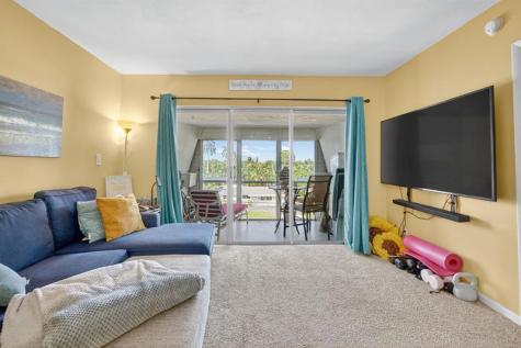 3040 NE 16th Avenue Oakland Park FL 33334