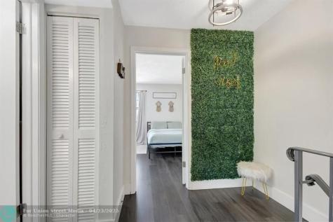 3708 SW 59th Terrace Davie FL 33314