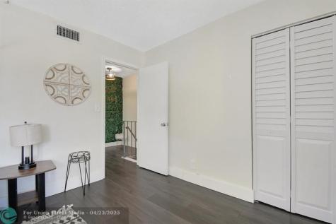 3708 SW 59th Terrace Davie FL 33314