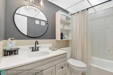 3708 SW 59th Terrace Davie FL 33314