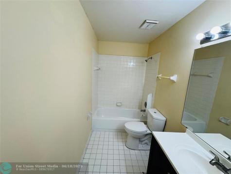 3449 NW 44th Street Lauderdale Lakes FL 33309