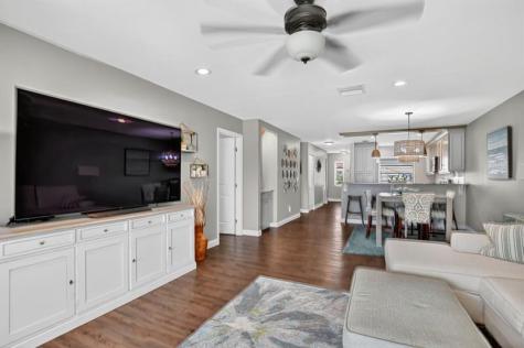 21219 Lago Circle Boca Raton FL 33433