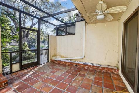 1261 NW 99th Terrace Pembroke Pines FL 33024