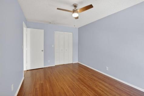 1261 NW 99th Terrace Pembroke Pines FL 33024