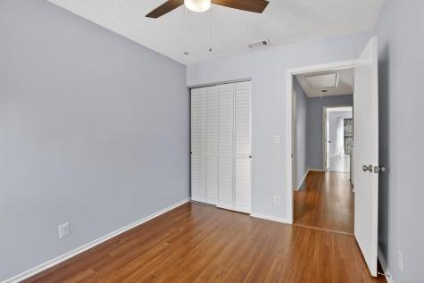 1261 NW 99th Terrace Pembroke Pines FL 33024