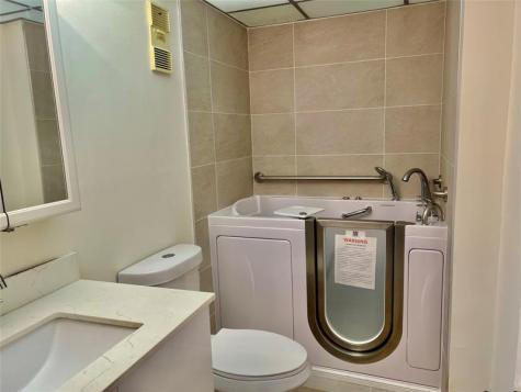 7426 Ashmont Circle Tamarac FL 33321