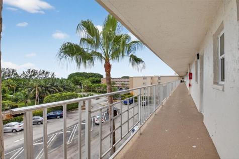 2601 NE 3rd Court Boynton Beach FL 33435