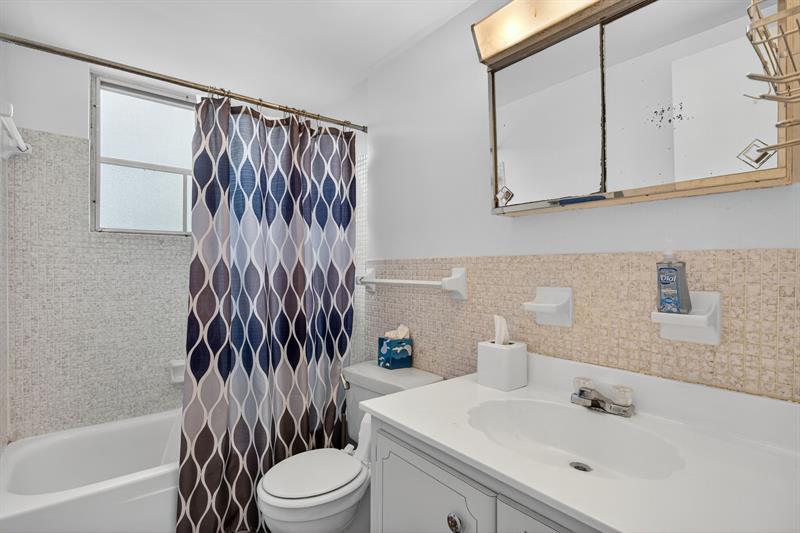 418 S Cypress Road Pompano Beach FL 33060