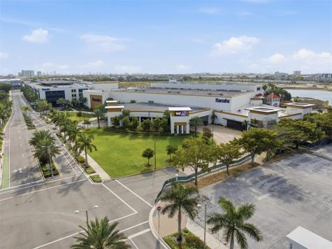 3000 S Course Drive Pompano Beach FL 33069