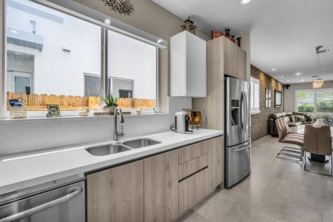 807 SW 7th Avenue Fort Lauderdale FL 33315