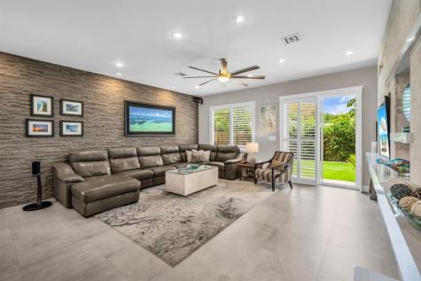 807 SW 7th Avenue Fort Lauderdale FL 33315