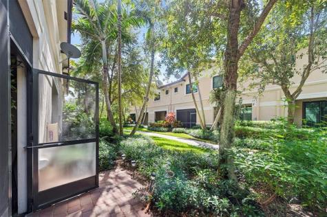 4222 E Dixie Highway Oakland Park FL 33334