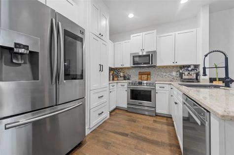 4222 E Dixie Highway Oakland Park FL 33334