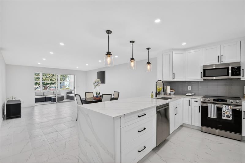 2300 NE 1st Lane Boynton Beach FL 33435