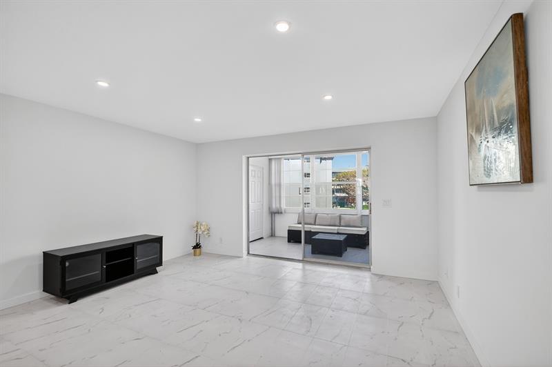 2300 NE 1st Lane Boynton Beach FL 33435