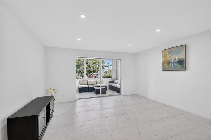 2300 NE 1st Lane Boynton Beach FL 33435