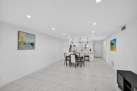 2300 NE 1st Lane Boynton Beach FL 33435