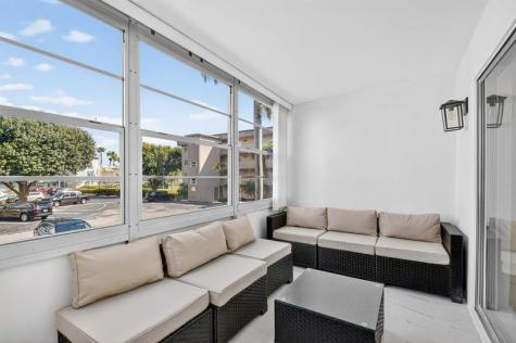 2300 NE 1st Lane Boynton Beach FL 33435