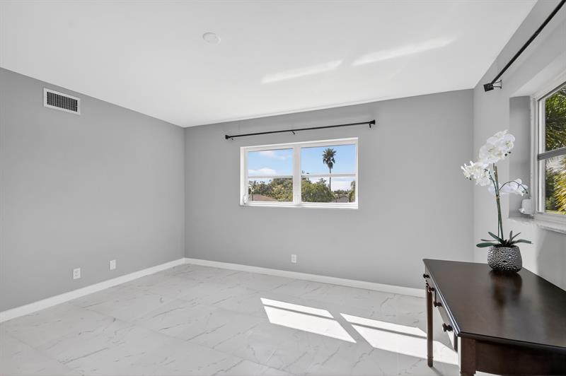 2300 NE 1st Lane Boynton Beach FL 33435