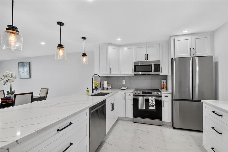 2300 NE 1st Lane Boynton Beach FL 33435