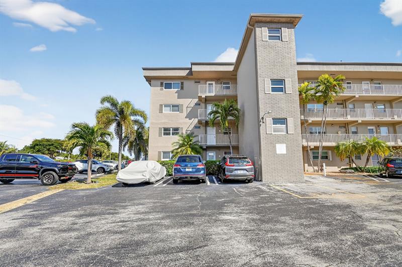 2300 NE 1st Lane Boynton Beach FL 33435