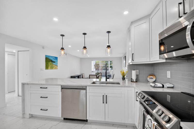 2300 NE 1st Lane Boynton Beach FL 33435