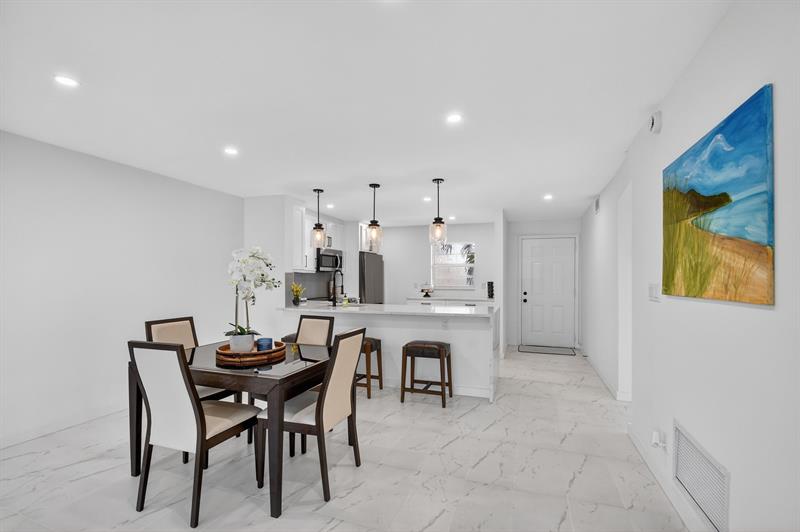 2300 NE 1st Lane Boynton Beach FL 33435