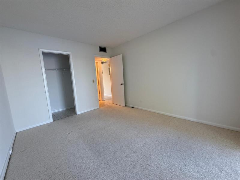 3022 Ainslie B Boca Raton FL 33434