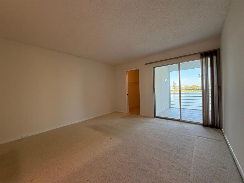 3022 Ainslie B Boca Raton FL 33434