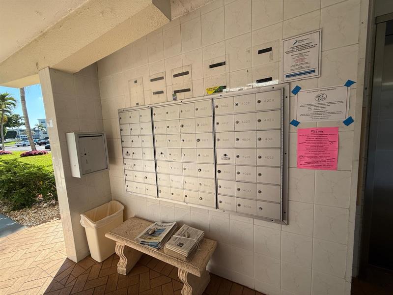 3022 Ainslie B Boca Raton FL 33434