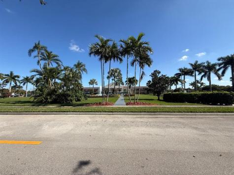 3022 Ainslie B Boca Raton FL 33434