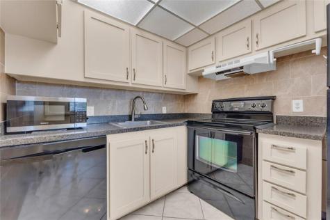 300 Village Green Circle Palm Springs FL 33461