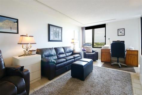 2480 Presidential Way West Palm Beach FL 33401