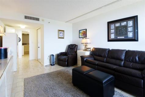 2480 Presidential Way West Palm Beach FL 33401