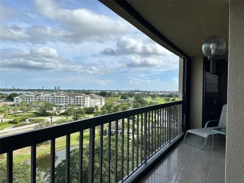 2480 Presidential Way West Palm Beach FL 33401