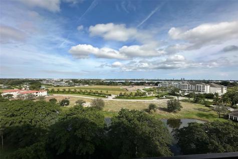 2480 Presidential Way West Palm Beach FL 33401