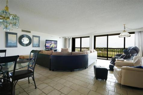2480 Presidential Way West Palm Beach FL 33401