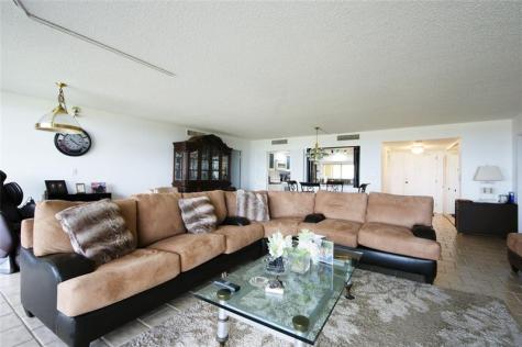 2480 Presidential Way West Palm Beach FL 33401