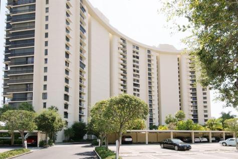 2480 Presidential Way West Palm Beach FL 33401