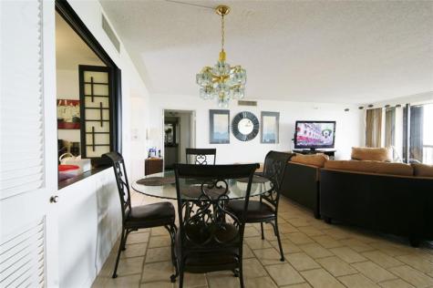 2480 Presidential Way West Palm Beach FL 33401