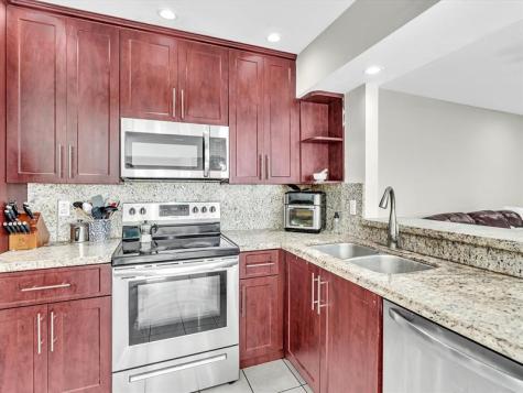 2551 N 40th Avenue Hollywood FL 33021