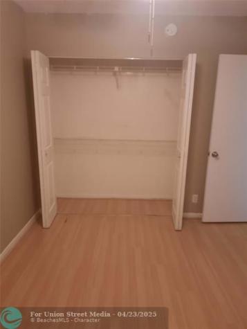 3253 NW 104 Coral Springs FL 33065