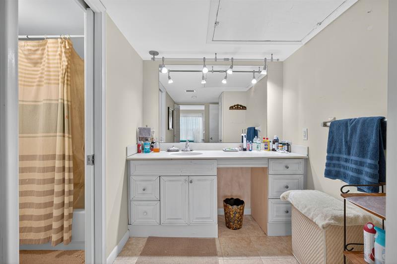 5580 Tamberlane Circle Palm Beach Gardens FL 33418