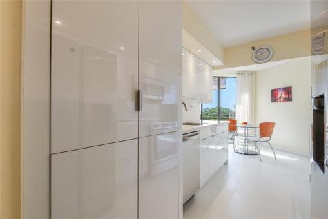 7200 Radice Court Lauderhill FL 33319