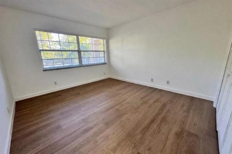 3980 Oaks Clubhouse Drive Pompano Beach FL 33069