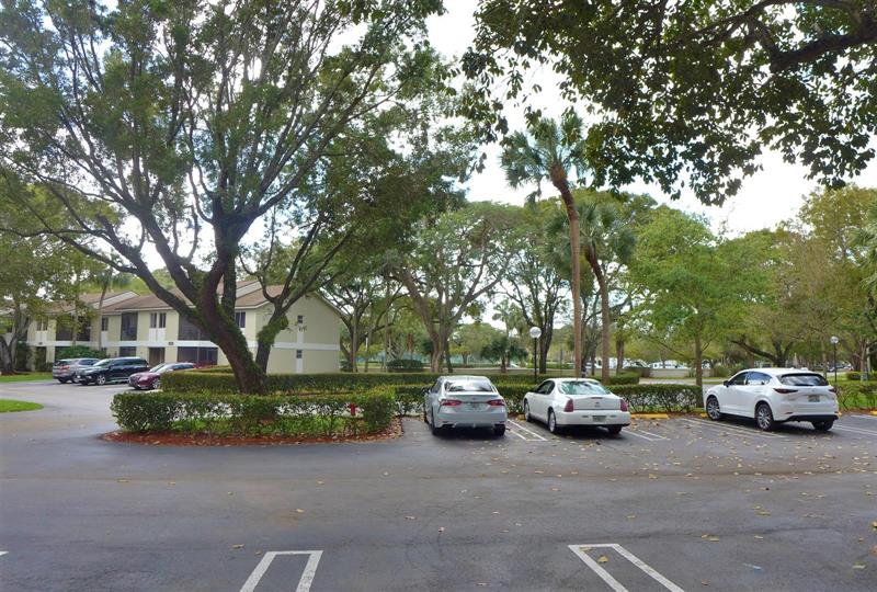 102 Gardens Drive Pompano Beach FL 33069