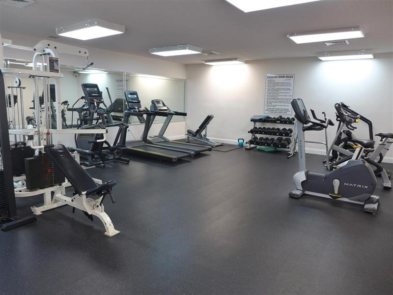 102 Gardens Drive Pompano Beach FL 33069