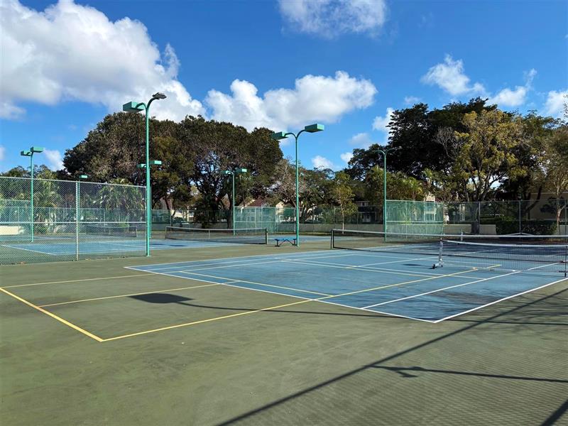 102 Gardens Drive Pompano Beach FL 33069