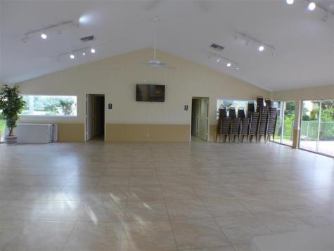 102 Gardens Drive Pompano Beach FL 33069